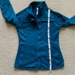 Fabletics  Kimmy Athletic Teal Jacket Cross Back Athleisure Like New Size XS EUC Photo 7