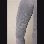 NIKIBIKI New Vintage Gray Pleated Jeggings by Photo 4