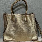 Michael Kors  Elegant Gold Handbag Photo 0