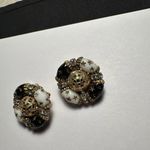 Vintage Laguna Black White Glass & Rhinestone Beaded Gold Tone Clip On Earrings Photo 7
