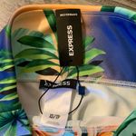 EXPRESS Women’s Patterned Leggings Photo 2