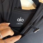 Alo Yoga  alosoft hooded runner long sleeve black Photo 2