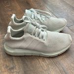 Adidas ‎ originals women's swift running shoes ice mint low top size 9 Photo 2