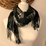 Old Navy  Plaid Scarf - Black and White Photo 2