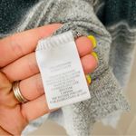 Z Supply  Pullover Sweater Top Gray Sz Small Photo 4