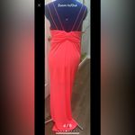 VICI Skylar Rose body fitting maxi dress. Size large Photo 3