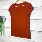 No Boundaries Burnt Orange Rust Everyday Basics Short Sleeve Scoop Neck T-Shirt Size Large Photo 2