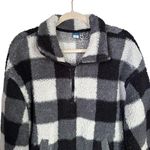 Old Navy Women's Sz L Black White Buffalo Plaid Sherpa Fleece Pullover Sweater Photo 1