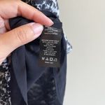 Vince Camuto  V-Neck Sleeveless Blouse Top Womens Size S‎ Lined Photo 3