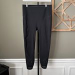 Spanx  Shapewear Leggings Size Medium Highwaist Laser Wave 7/8 Black Photo 1