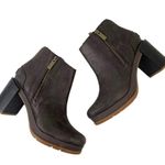 Sorel  Blake Distressed Ankle Waterproof Leather Boots in Blackened Brown Size 7 Photo 10
