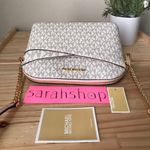 Michael Kors Set Photo 17