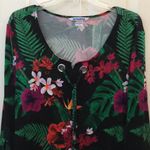 Peter Nygard FINAL MARKDOWN LADIES nygard top large Photo 1