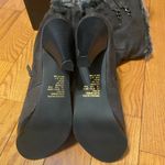 Velvet Heart Womens  Gray Faux Fur Collar Suede Heeled Boots Size‎ 7.5 Photo 3