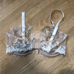Wacoal  65191 Embrace Lace Underwire bra Size 40DD Photo 2