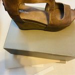 Antelope gray size 9 shoes zipper in back Photo 8