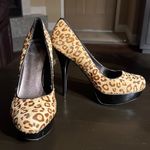 Baker’s Victoria Calf Hair Leopard Print Platform Pumps Size 8 Photo 1
