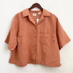 Levi's LEVI’S NIA Button Up Resort Shirt Cropped in Autumn Leaf/Peach color Size 1X Photo 3