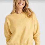 Vuori  Restore Crewneck Sweatshirt Sz Large in Yellow Golden‎ Photo 0