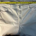 American Eagle  Jeans Cream White Size 22 Regular Inseam 28 inches Mom Jean Photo 3