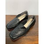 Easy Spirit , black leather slip on loafer ￼Size 8.5 Photo 0