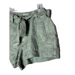 American Eagle  Shorts With Belt Size 6‎ Photo 1