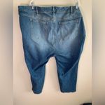 Torrid  Crop Boyfriend Jeans size 26‎ Photo 1
