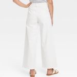 Universal Threads NWT/ Universal thread high rise sailor wide leg ankle jeans - size 17 left Photo 1