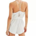 Topshop Women's Size Medium White One Piece Sleeveless Romper Outfit Photo 2