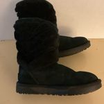 UGG  women black suede sheepskin Tania short classic boots size 6 Photo 4