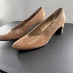Vaneli Womnes Leather‎ Pumps Reptile Print Classic Heel Shoes 9.5M Tan Size 9.5 Photo 1
