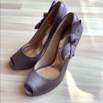 Badgley Mischka Beautiful dressy satin pumps 🔥🔥🔥 Photo 4