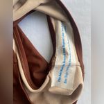 Kona Sol Brown Chain Link Medium Coverage Sew In Cups One Piece Swimsuit
Size‎ M 8-10 Photo 7