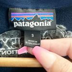Patagonia  Women's Navy Blue Quarter Zip Fleece Photo 4