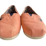 Toms x Meuf Paris Rosie The Riveter Coral Canvas Alpargata Classic Slip Photo 3