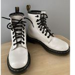 Dr. Martens Boots Smooth White Patent Leather Pascal Womens 6 AirWair Docs 1460 Photo 12