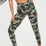 Aerie Offline by Real Me 7/8 Legging NWT size Small Camouflage Crossover Waist Photo 0