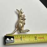 Avon Kangaroo With Baby In Pouch Gold Tone Brown Rhinestone Brooch Pin Signed Photo 2