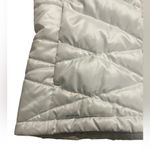 The North Face Aconcagua 550 White Puffer Vest Photo 7