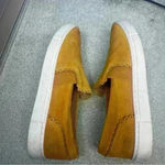 Frye Ivy Scallop Suede Slip On Sneakers Loafers Mustard Yellow Shoes Size 9.5M Photo 2