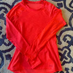 Under Armour BRAND NEW  LONG SLEEVE Photo 0