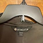 Athleta Women Olive Green Athletic Rain/Windbreaker Jacket Photo 5