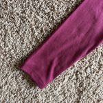 Old Navy  Ultralite Ribbed Cropped Long Sleeved Activewear Shirt Top Large NEW Photo 1