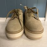 Chelsea and Violet  IRENA Size 9.5 Tan Suede W/ Gold Lace Up Platform Oxfords Photo 3