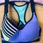 Victoria's Secret VSX Sports Bra Photo 0