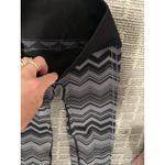 Lululemon Athletica Size 2 Leggings BLACK GREY‎ SNOOPY STRIPE 22 inch waist Photo 6