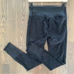 Alo Yoga  High-Waist Airbrush Ribbed Trim Legging in Heather Charcoal Size Medium Photo 7