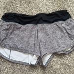Lululemon  Speed Shorts 2.5" Photo 0