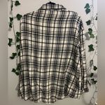 Women’s Black & White Button Up Flannel Size XL Photo 1