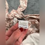 Selfie Leslie  pink floral Alexandria square neckline tie back romper small Photo 3